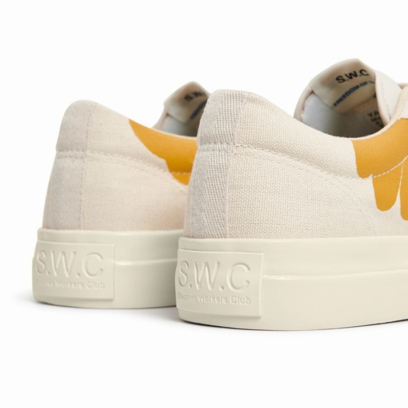 Beige Orange Women's Stepney Workers Club Dellow Shroom Hands Low Top Sneakers | WQZ1829XU